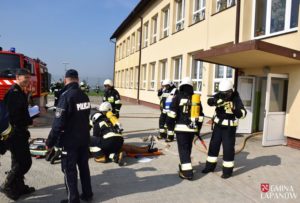 Ćwiczenia strażaków w Sobolowie
