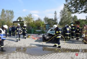 Ćwiczenia strażaków w Sobolowie