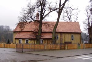 Zabytkowy kościół w Łapanowie