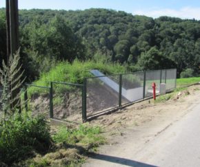 Zdjęcia wykonane podczas prac w dniu 28.06.2011 r. w miejscowości Cichawka (przepompownie i zbiorniki)