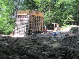 Zdjęcia wykonane podczas prac w dniu 28.06.2011 r. w miejscowości Cichawka (przepompownie i zbiorniki)